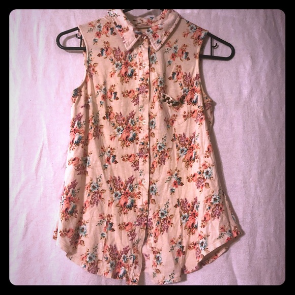 Mossimo Supply Co. Tops - Ladies sleeveless top